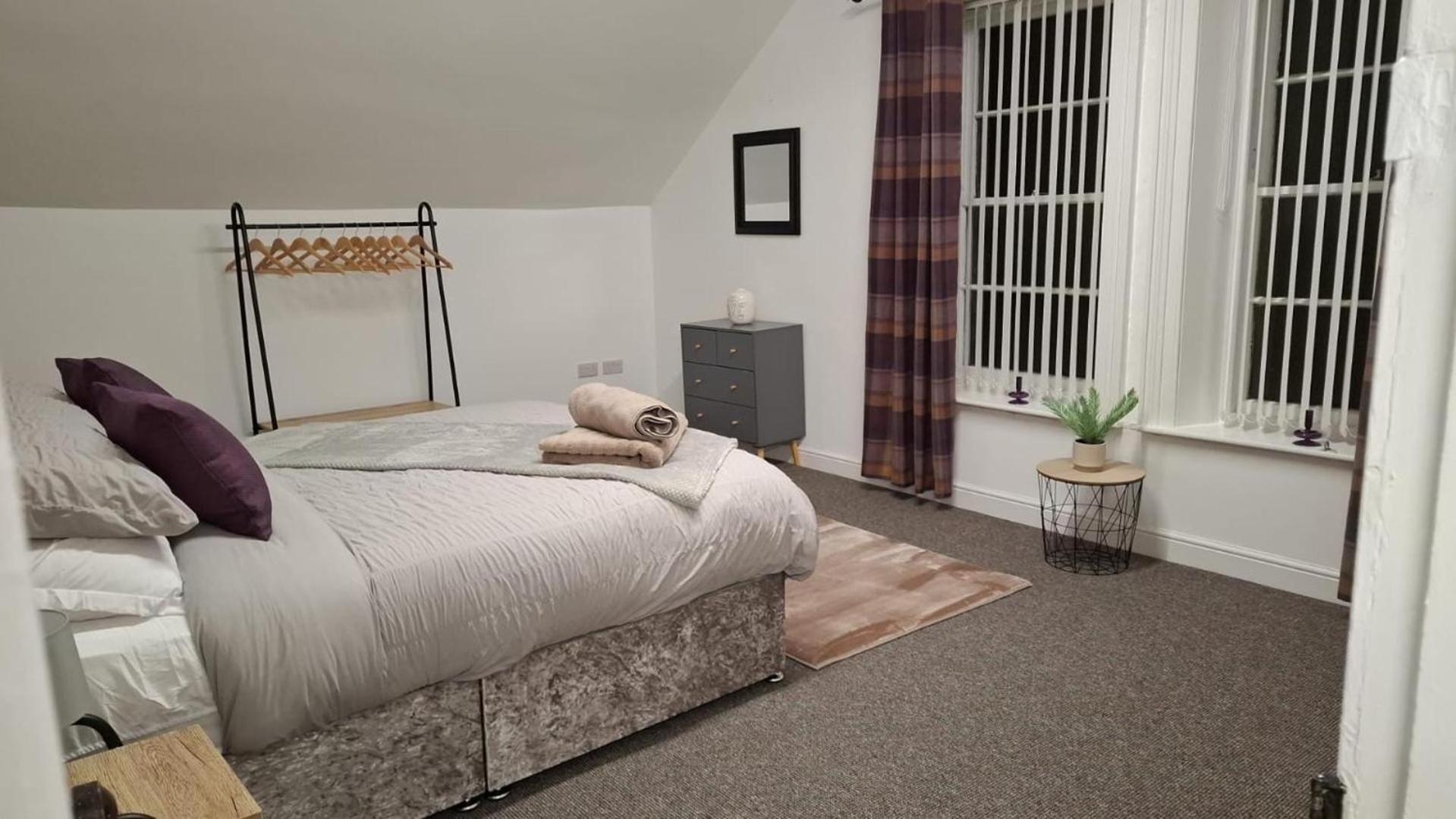 3 Bed Cozy Antrim Apartment With Great Views Exterior photo